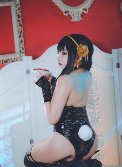 迷人的保姆全集_720高清完整版